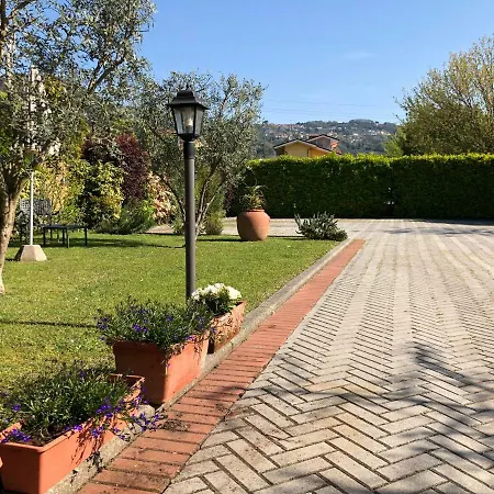 Da Ferro Frühstückspension Massarosa